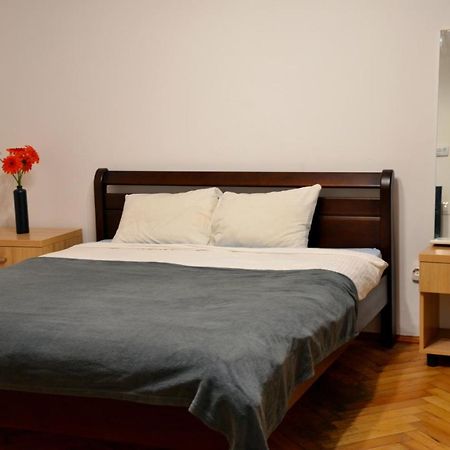 Brand New Apartment In City Center Lviv Eksteriør bilde